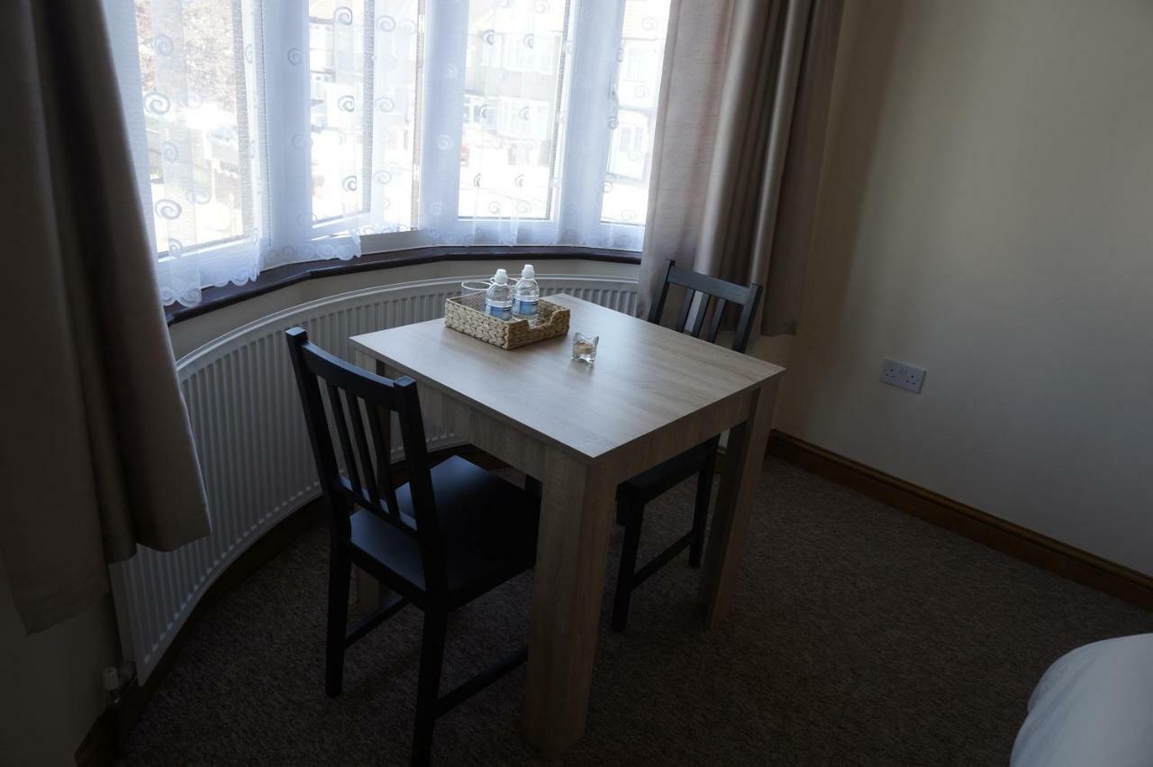 Wembley Homestay London Exterior photo