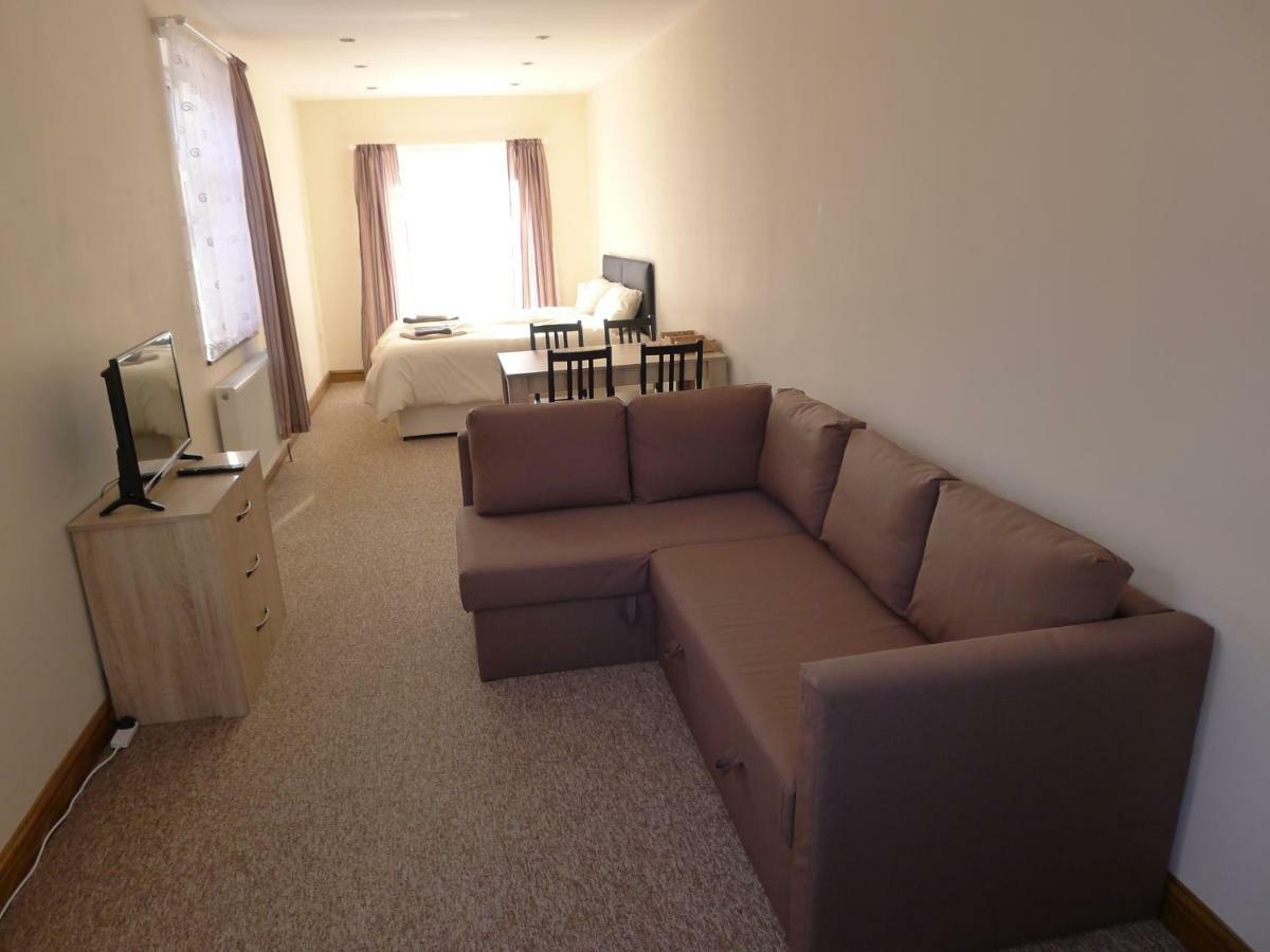 Wembley Homestay London Exterior photo